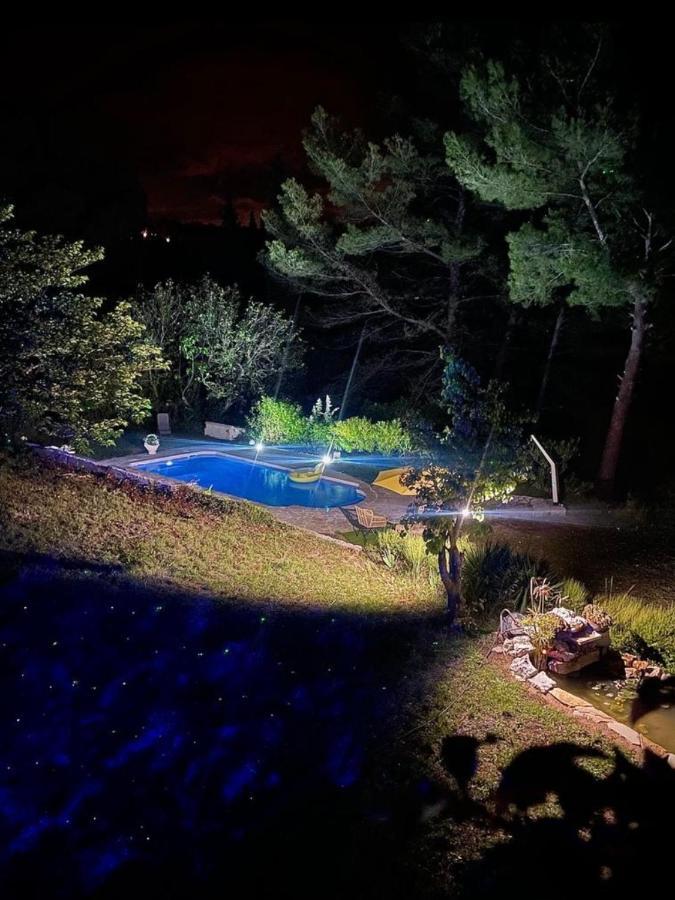 Villa Avec Piscine Au Calme Seillans Kültér fotó